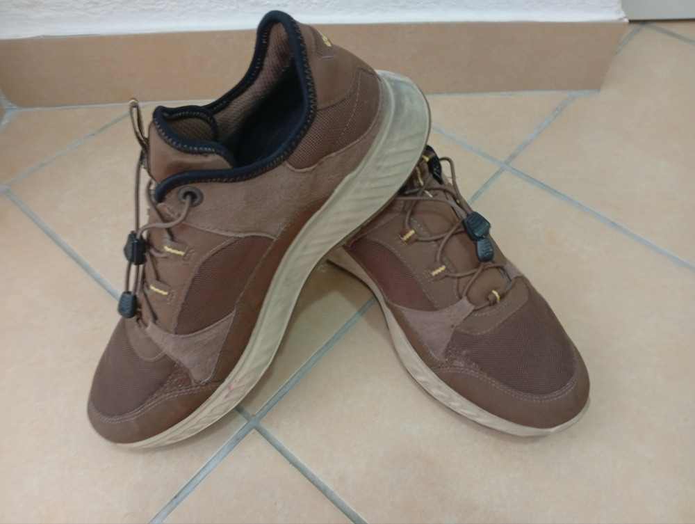 ECCO Gore Tex patike br 42