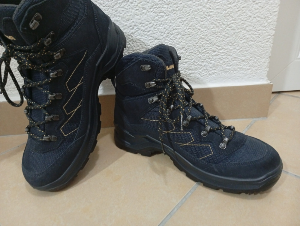 Gojzerice LOWA Taurus Pro GTX br 42.5