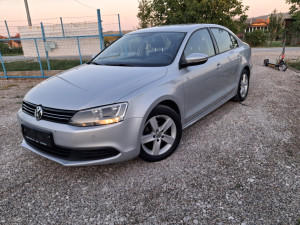 Volkswagen Jetta CONFORTLINE bluemotion 1.6tdi2011