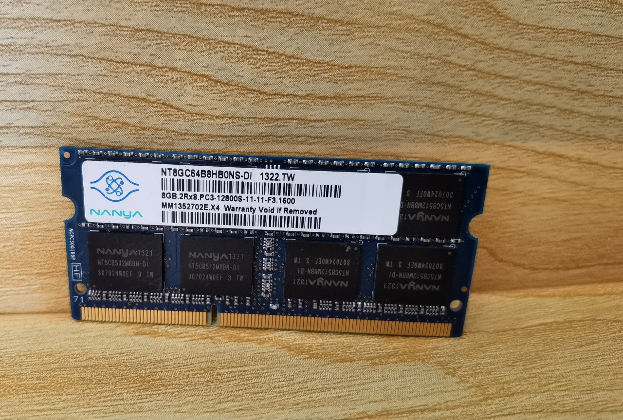Nanya 8GB DDR3 1.5V 1600MHz 12800S laptop memorija