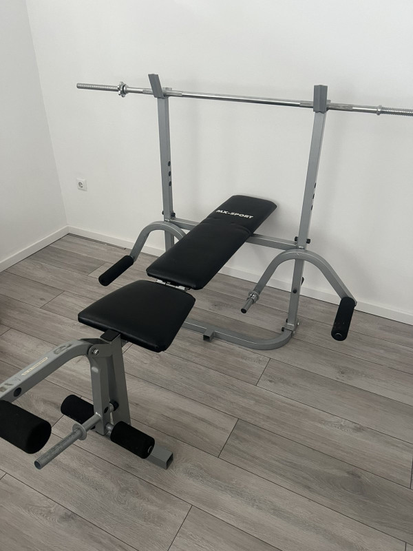 Bench klupa ravna sa nosacima i dodacima za noge / prsa MAX SPORT