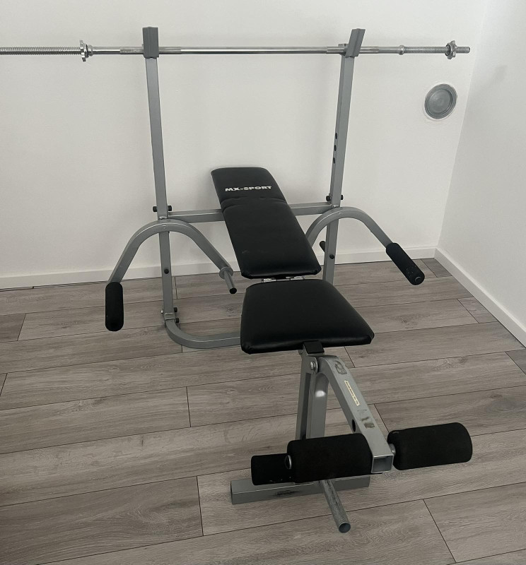 Bench klupa ravna sa nosacima i dodacima za noge / prsa MAX SPORT