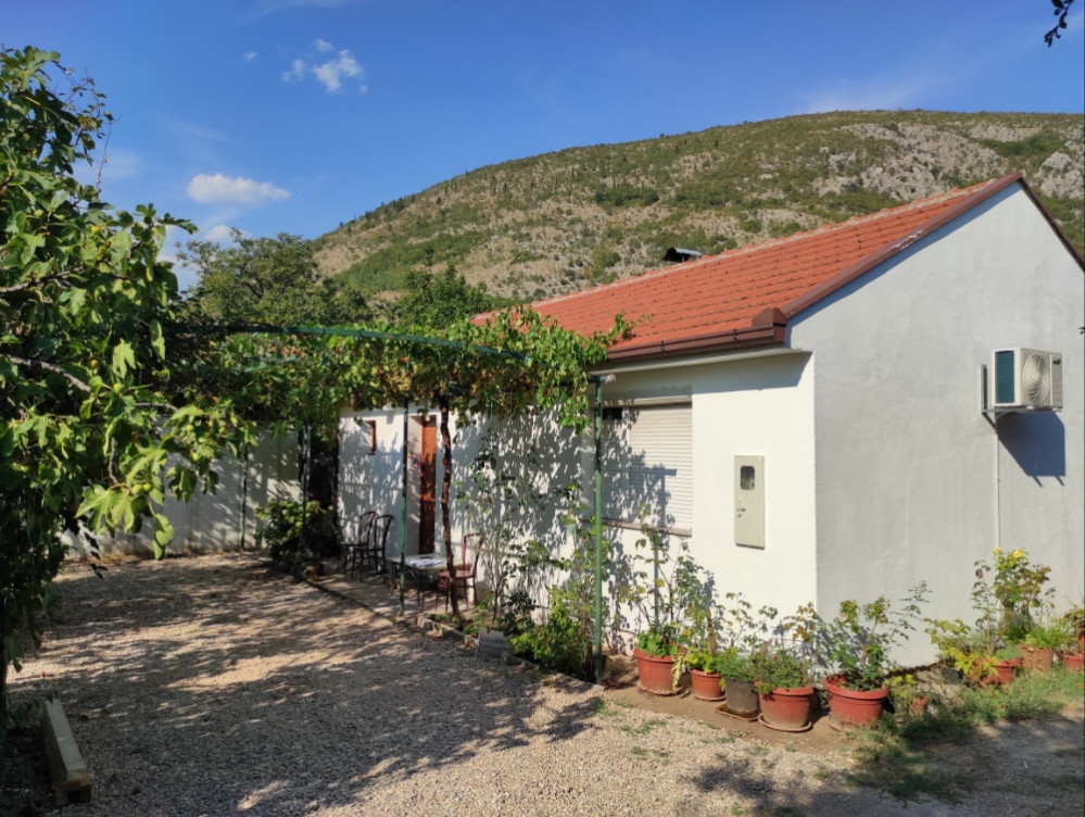 Kuća sa bazenom 11