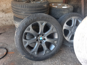 Alu felge 19 5x120 sa gumama 255/50 BMW X5 E70