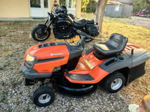 Traktor kosilica kosacica husqvarna top stanje