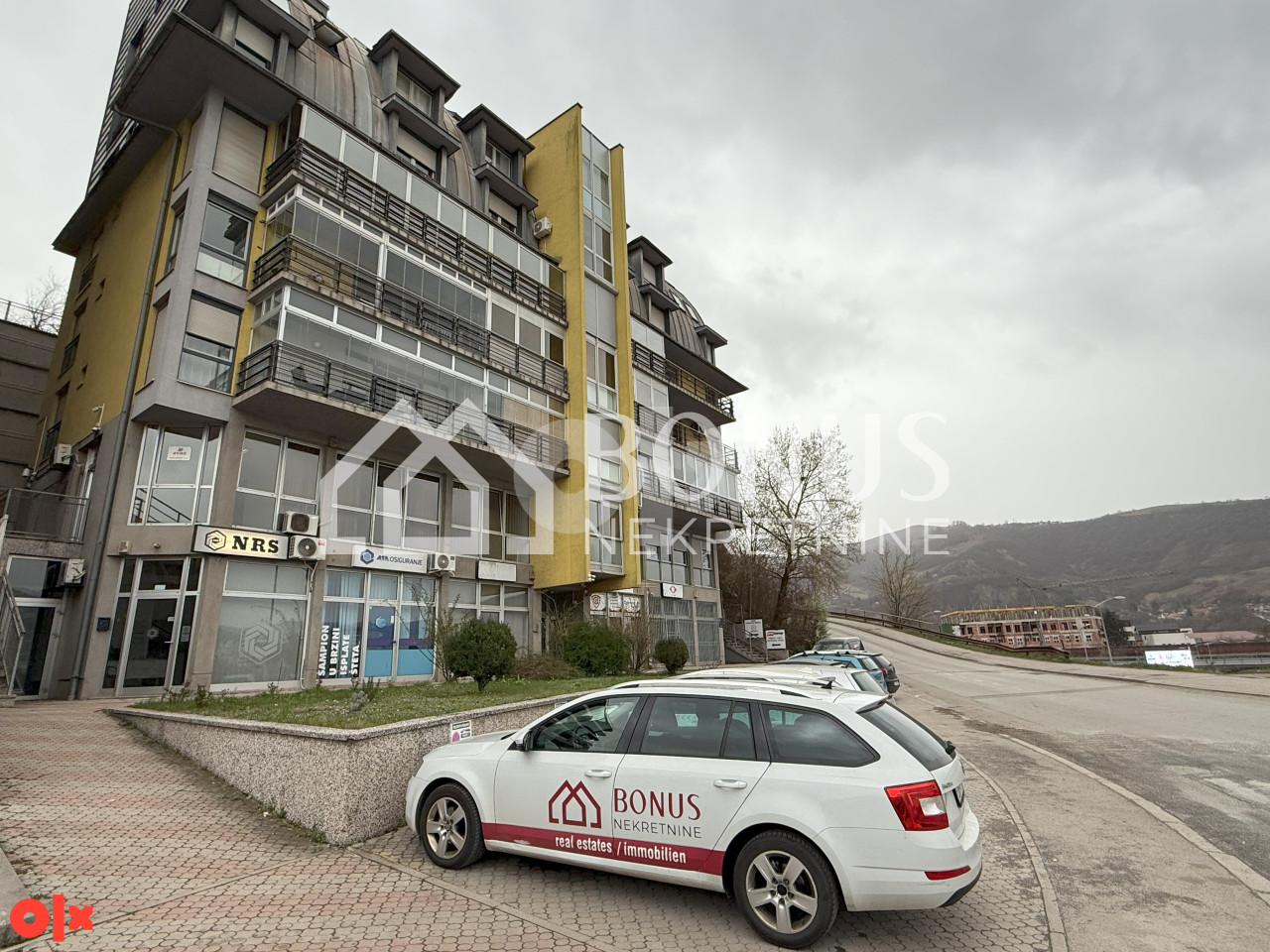 ATRAKTIVAN - Poslovni prostor u zgradi "Jabuka"- Zenica