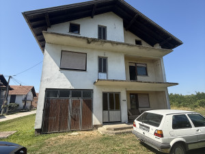 Kuća, 300 m², Banja Luka