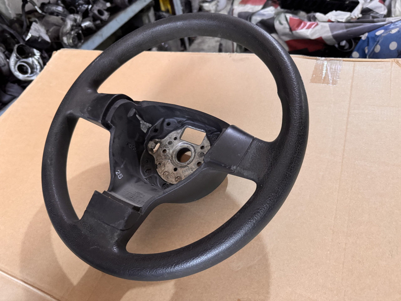 VOLAN GOLF 5 JETTA TROKRAKI