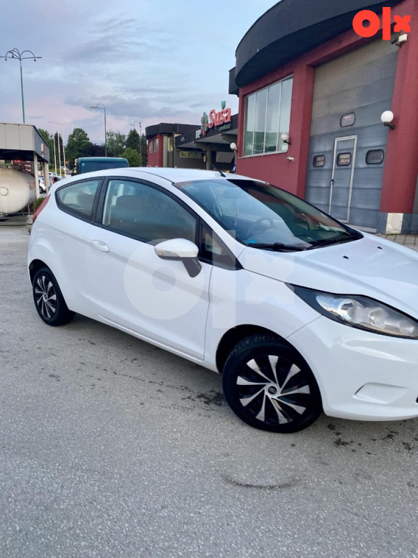 Ford Fiesta 1.6 TDCI 70kw 2011 godiste