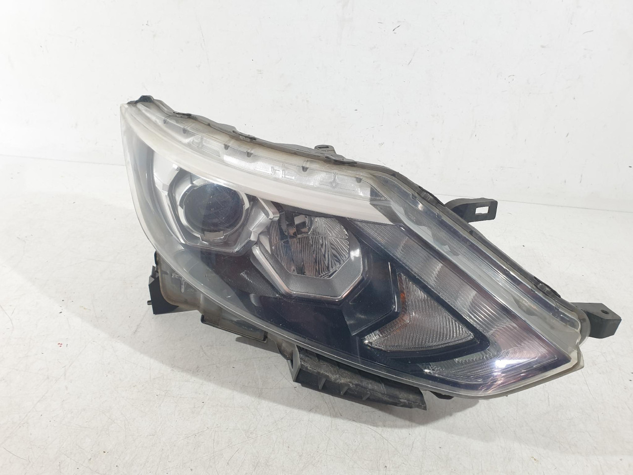 D FAR Qashqai J11 (13-17) MDE1313899R MDE1313900R