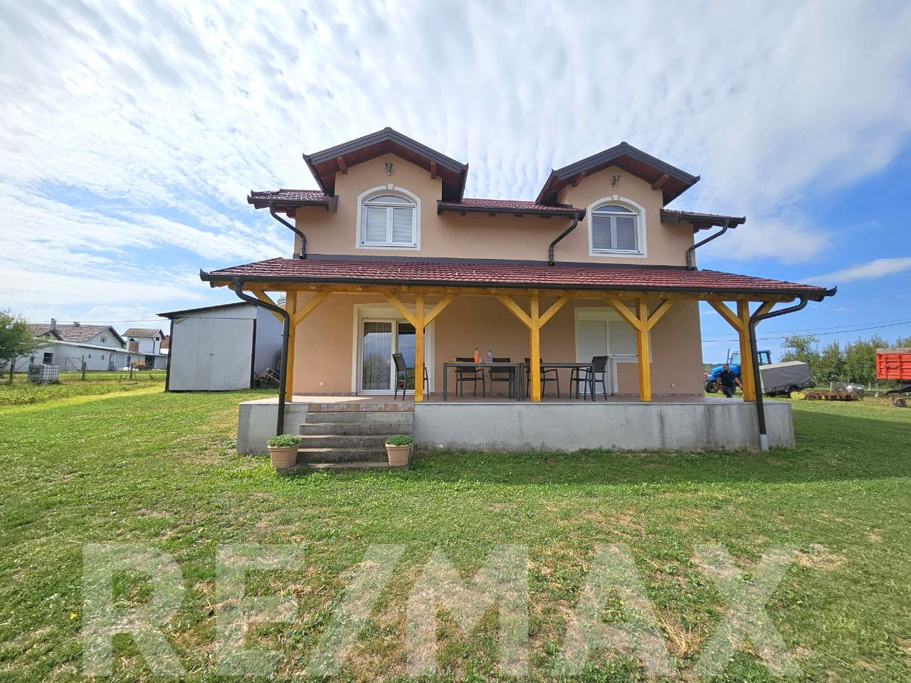 Kuća 178m2 na parceli od 23 686m2 - Brod/Derventa 2