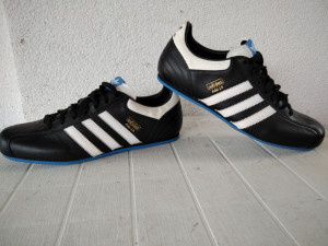 Patike Adidas kozne  nove-br-44