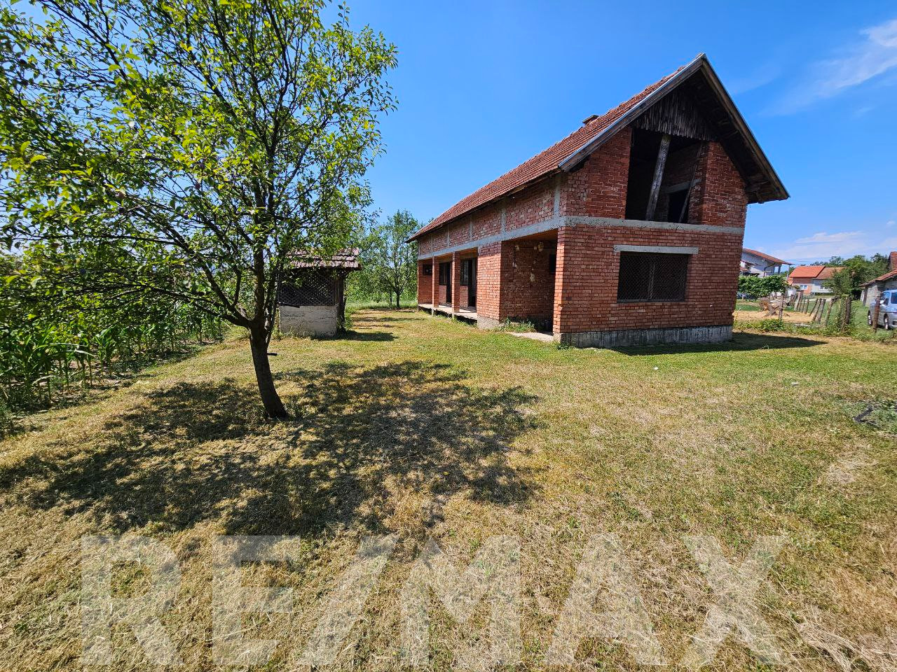 Zemljište 11370m2 sa objektom - Petrov Gaj/Prijedor 2