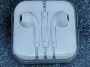 APPLE slušalice original na kabl neotpakovane