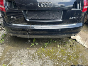 BRANIK KARAVAN AUDI A4 4F 2010