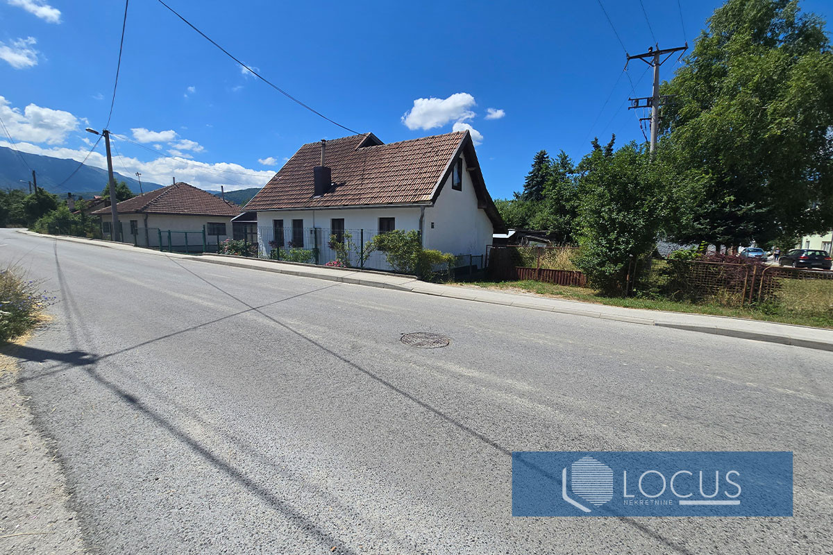 LOCUS:Kuća na parceli 3.715m2 u centru Tarčina, Hadžići 11