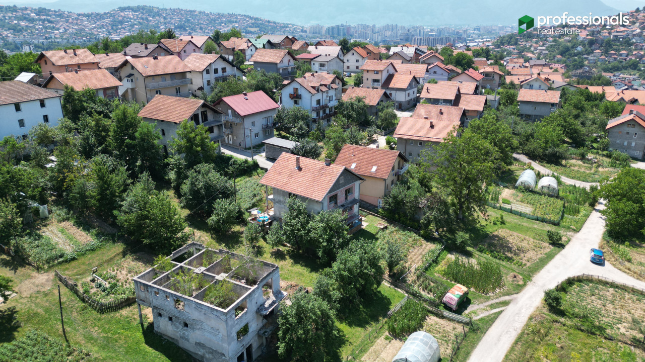 Kuća sa dvorištem Pofalići Novo Sarajevo 3
