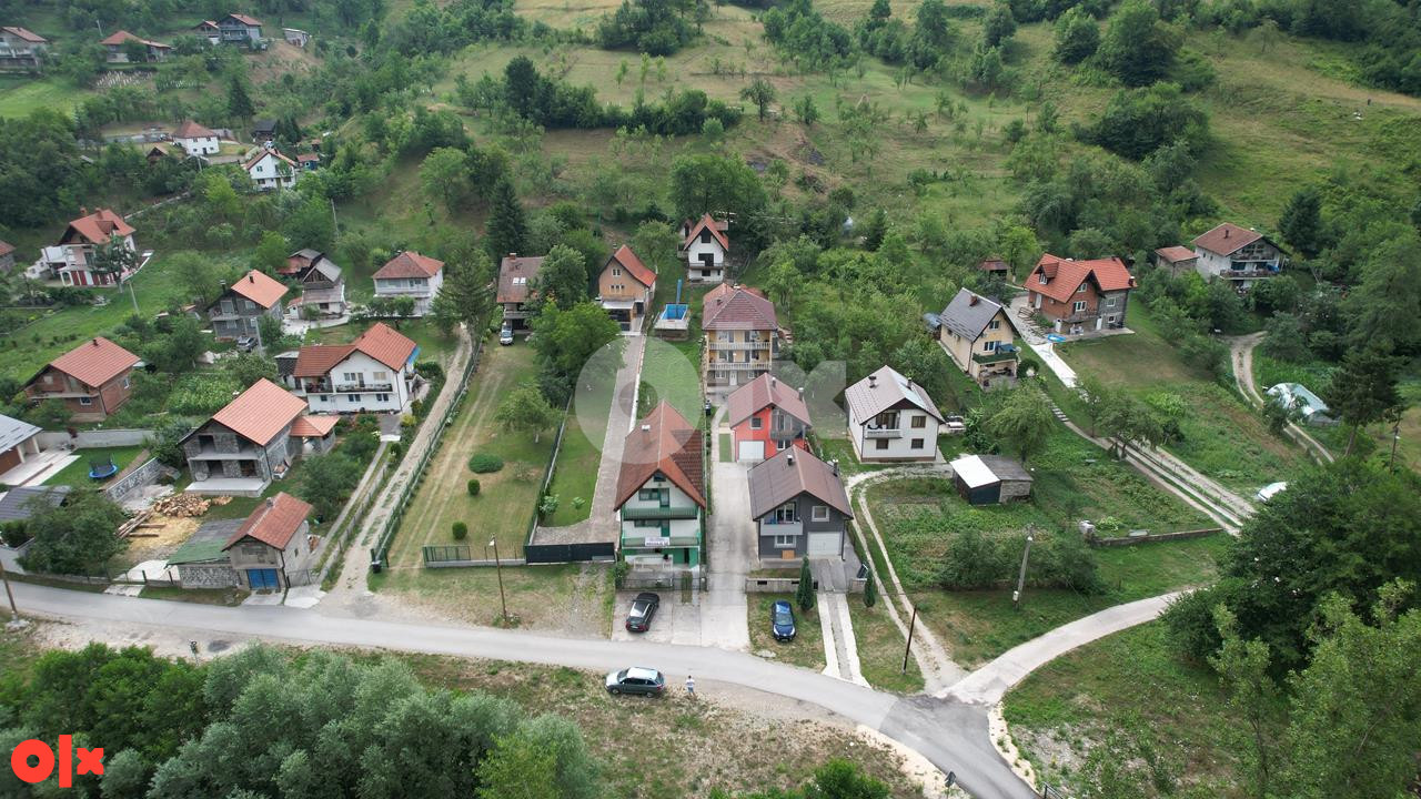 Imanje u prigradskom naselju Kasapovići - ZENICA 3