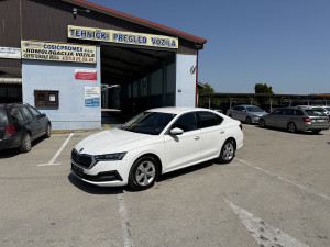Škoda Octavia 2.0 TDI *2021* LIMUZINA FULL OPREMA