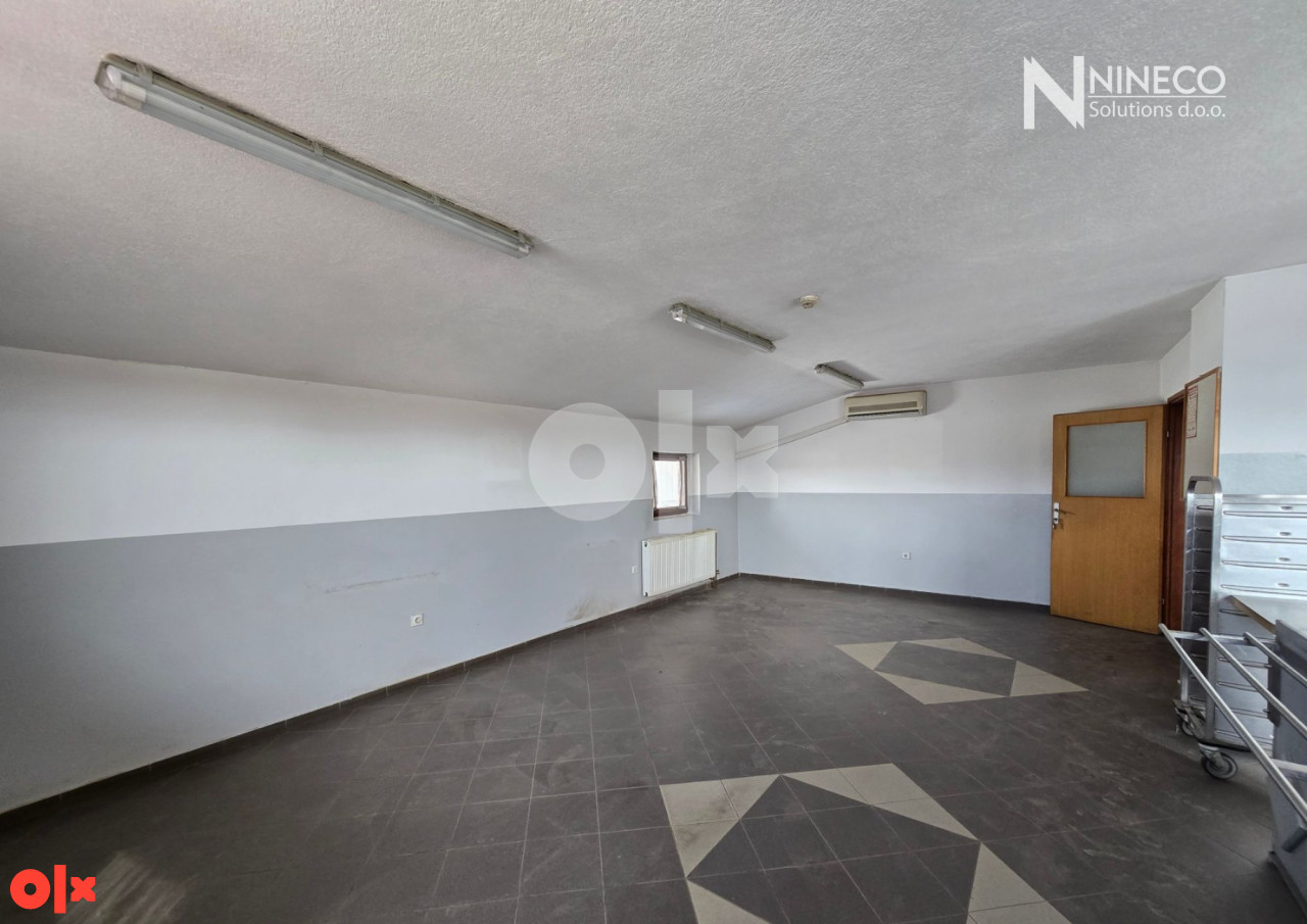 POSLOVNO-SKLADIŠNI OBJEKAT - TRN - 2.069 m2 19