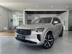 Volvo XC90 Facelift  Core B5 Petrol AT AWD