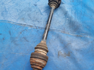 Poluosovina zadnja BMW X5 E53  7 500 914