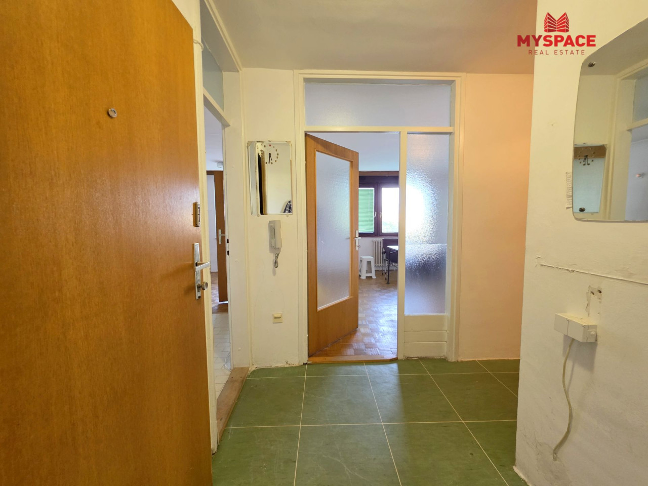 MY SPACE/ Stan/ Dobrinja 5/ 42 m2 2