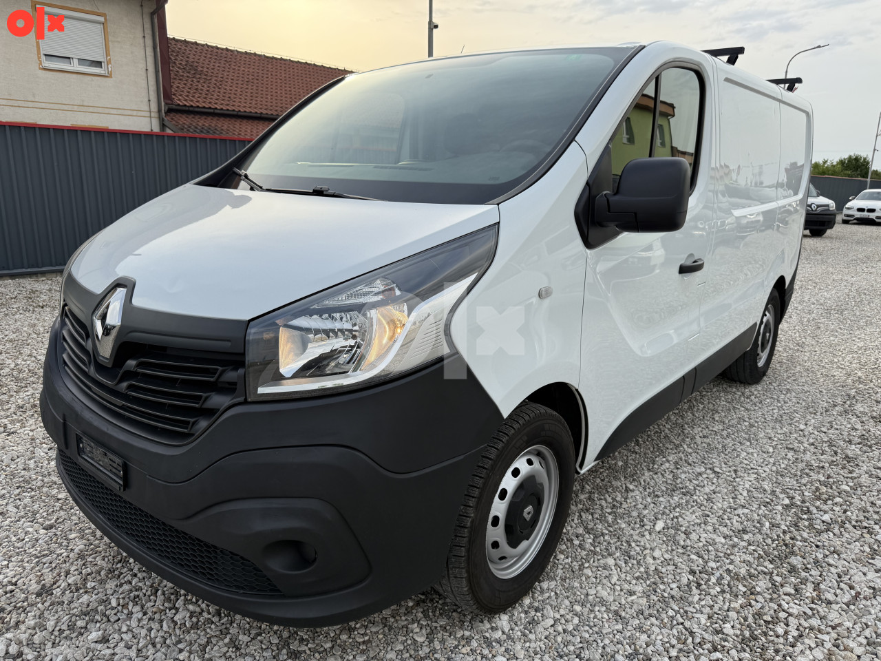 RENAULT TRAFIC