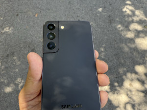 Samsung S22