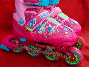 ROLE ROSLE ROLERI 33-34-35-36-37  DAVIDELI   NOVOO