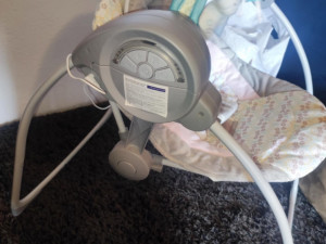 Djecija ljuljaska na struju