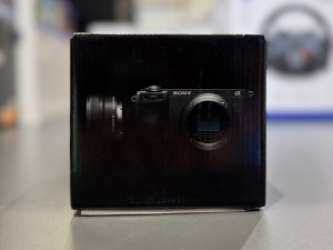 Sony Alpha 6700 kit sa objektivom SELP1650 + Gratis 256GB