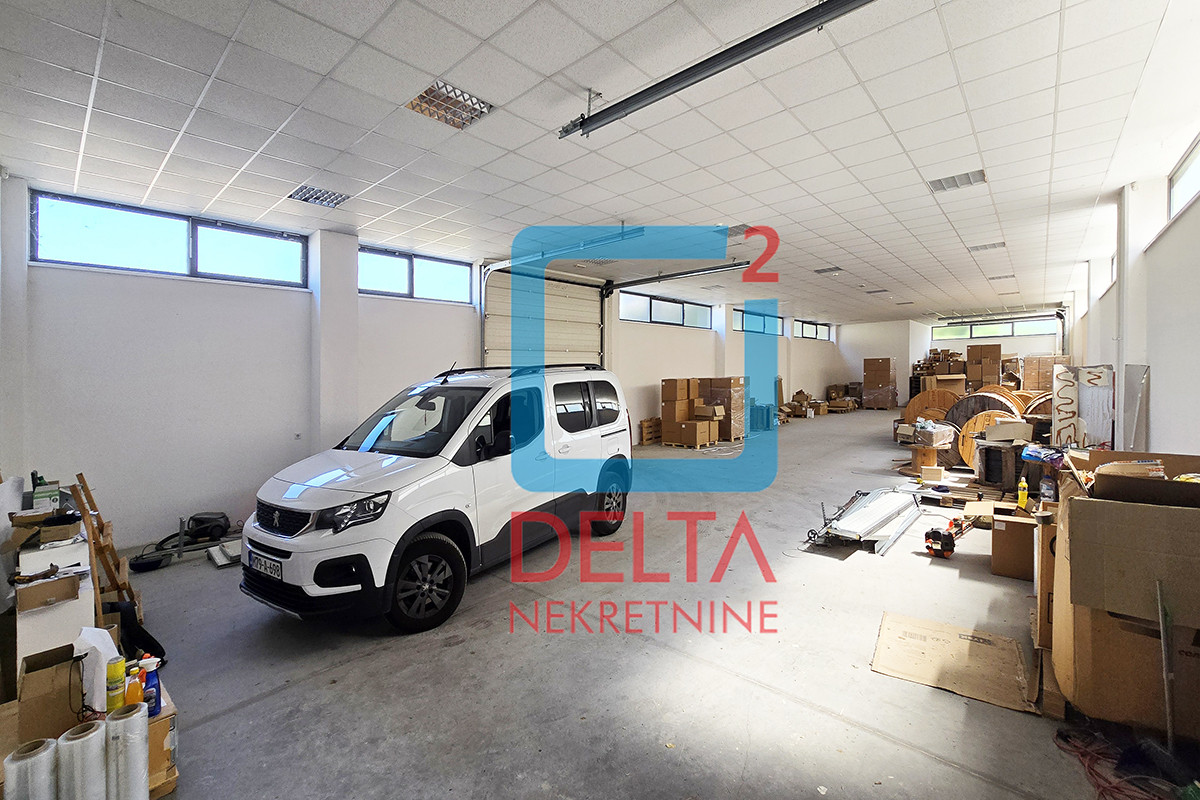 Poslovni objekat / prostor / 1.490m2 / Stup / Ilidža 3