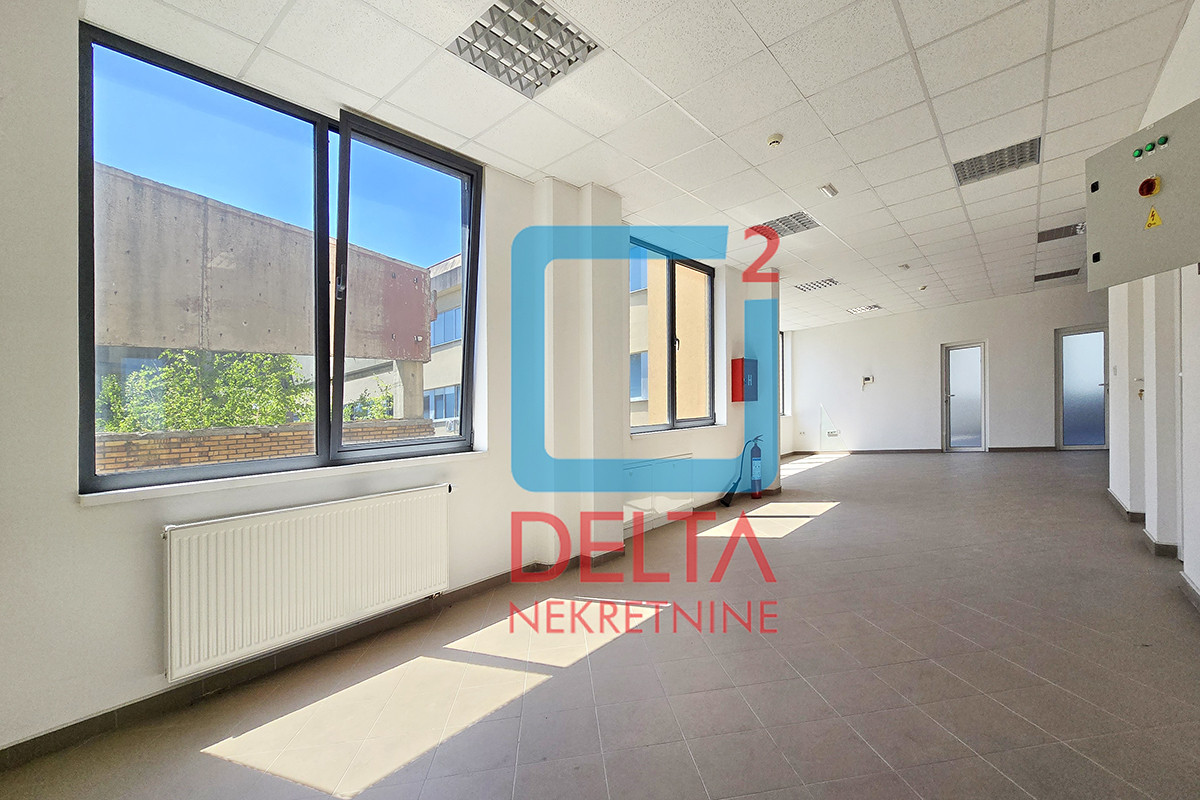 Poslovni objekat / prostor / 1.490m2 / Stup / Ilidža 15