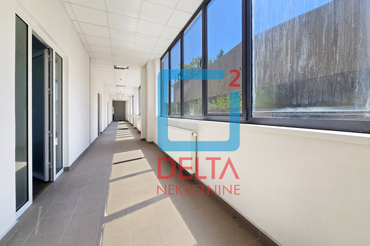 Poslovni objekat / prostor / 1.490m2 / Stup / Ilidža 16