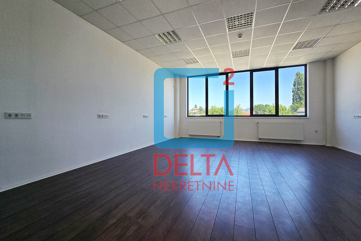 Poslovni objekat / prostor / 1.490m2 / Stup / Ilidža 17