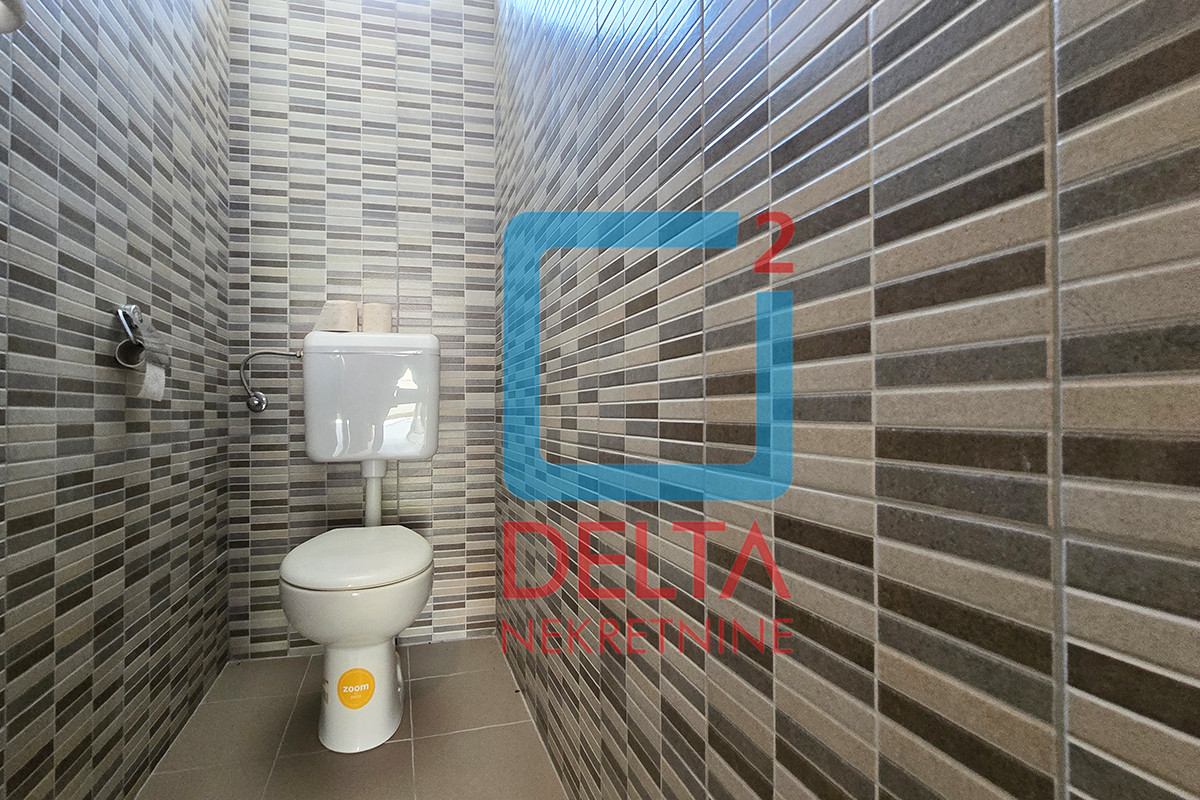 Poslovni objekat / prostor / 1.490m2 / Stup / Ilidža 30