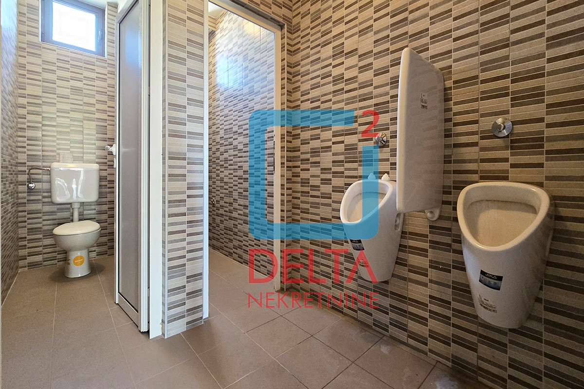 Poslovni objekat / prostor / 1.490m2 / Stup / Ilidža 32