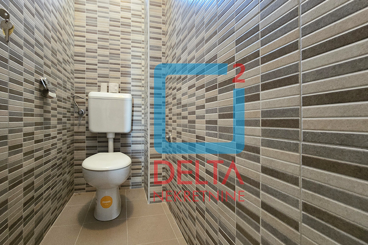 Poslovni objekat / prostor / 1.490m2 / Stup / Ilidža 34