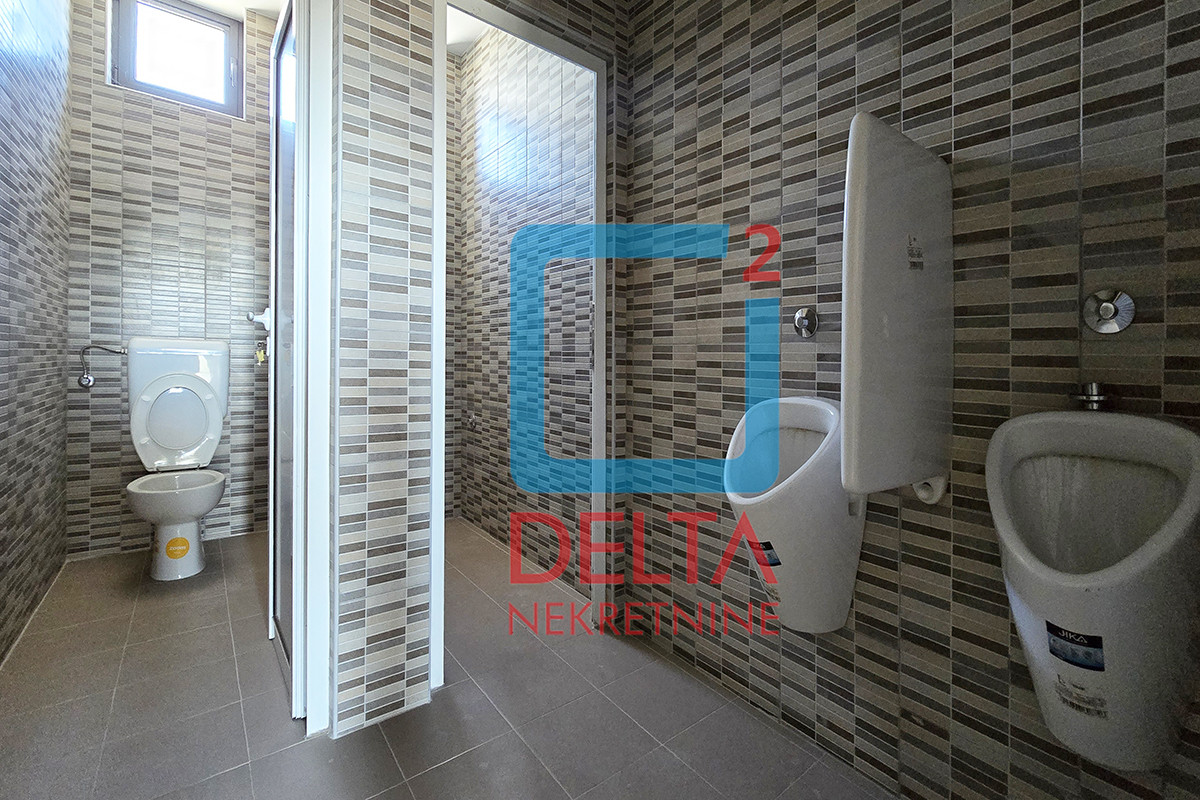 Poslovni objekat / prostor / 1.490m2 / Stup / Ilidža 36