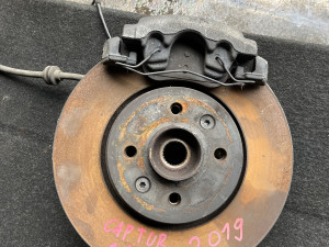PREDNJA DESNA GLAVCINA RENAULT CAPTUR 2019