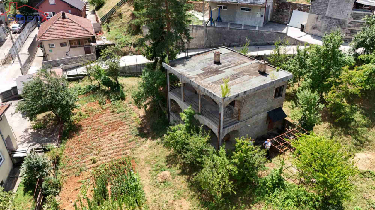 Sigenx prodaje kuću i zemljište/Hrasnica/1100 m2 11