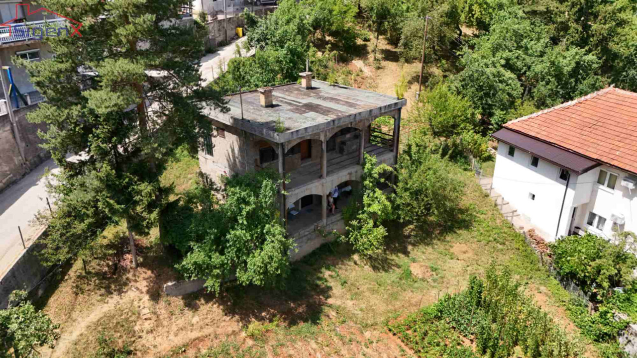 Sigenx prodaje kuću i zemljište/Hrasnica/1100 m2 12