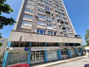 Trosoban stan / Bolnička/ Centar