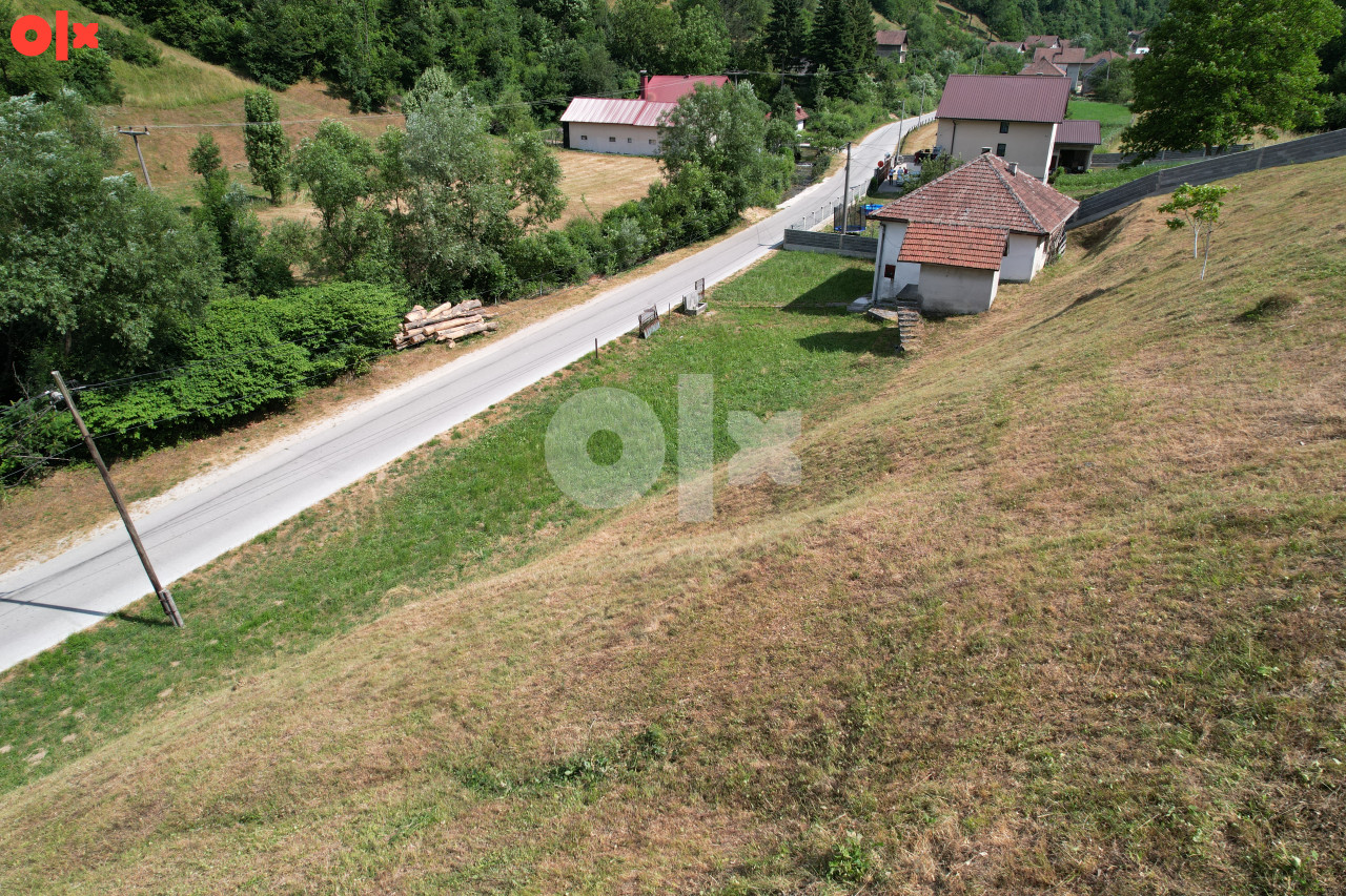 Zemljište u Tarčinu sa dozvolom za gradnju objekta 72m2 7