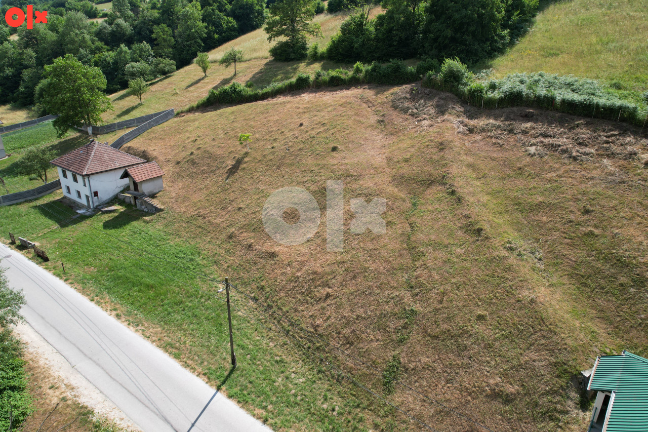 Zemljište u Tarčinu sa dozvolom za gradnju objekta 72m2 12
