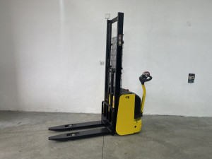 VILJUSKAR ELEKTRO PALETAR HYSTER Top stanje