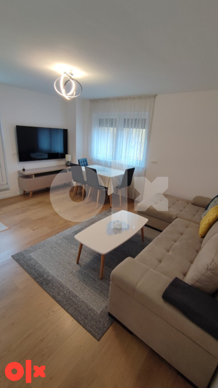 Novogradnja Centar dvosoban namješten stan u blizini BBI 2