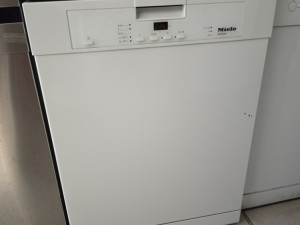 Miele samostojeća perilica posuđa - 12 MJESECI GARANCIJE