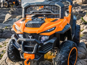 Atraktivan dzip djeciji na akumulator + daljinski